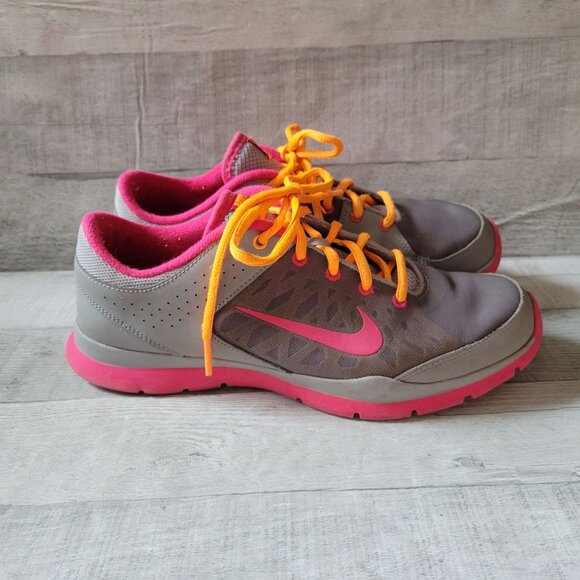 Nike Womens Training Shoes Gray/Pink Size 9 US Lightly Used Comfort & Style - Picture 1 of 7